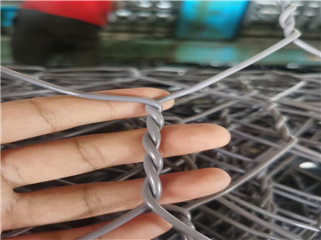 雷諾護(hù)墊優(yōu)勢_加筋麥克墊制作用途